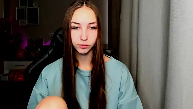 Sm0ly online show from October 2025 01:59:01 AM