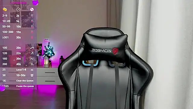 Sm0ly online show from January 2025 01:53:01 AM