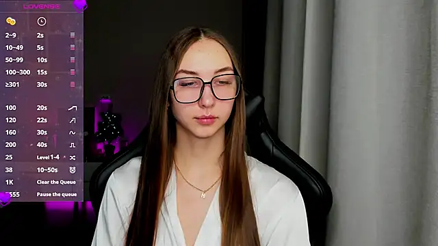Sm0ly online show from January 2025 01:33:01 AM