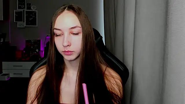 Sm0ly online show from April 2026 03:46:02 AM