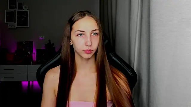 Snapshot of Sm0ly chatting on July 2026 12:34:02 AM Sm0ly online show from July 2026 12:34:02 AM