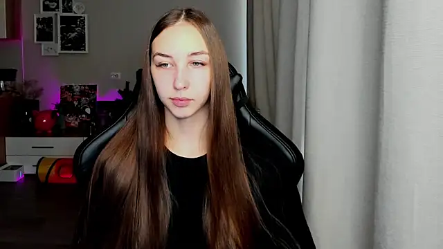 Sm0ly online show from September 2025 01:56:02 AM