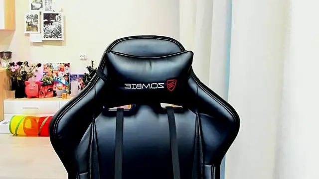 Sm0ly online show from October 2025 02:11:01 AM