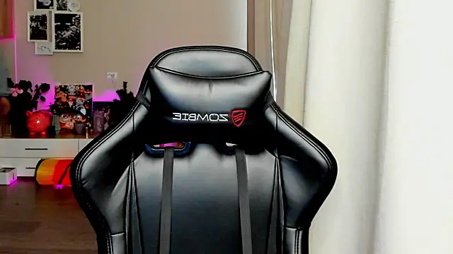 Sm0ly online show from October 2025 03:59:02 AM
