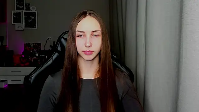 Snapshot of Sm0ly chatting on February 2026 12:51:02 PM Sm0ly online show from February 2026 12:51:02 PM