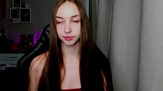Sm0ly online show from April 2026 02:49:01 AM
