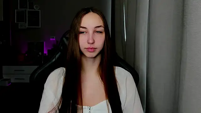 Sm0ly online show from May 2026 02:55:01 AM