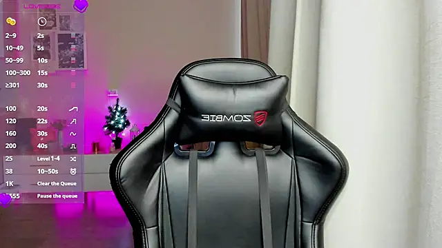 Sm0ly online show from February 2025 02:50:02 AM