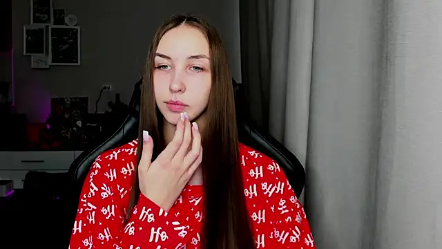 Snapshot of Sm0ly chatting on February 2026 04:12:02 AM Sm0ly online show from February 2026 04:12:02 AM