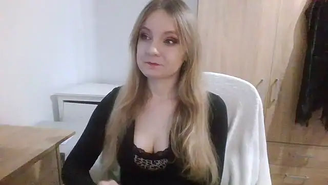 AlmaHoney online show from February 2026 09:13:02 PM