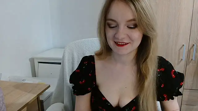 AlmaHoney online show from March 2026 03:15:01 PM