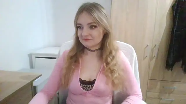 AlmaHoney online show from February 2026 09:14:01 PM