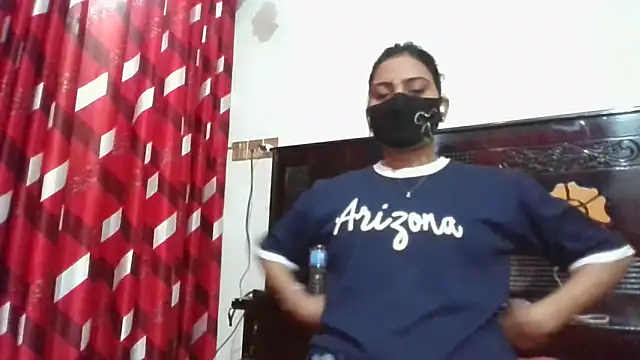 Snapshot of mariyaqueen chatting on March 2025 11:33:02 AM mariyaqueen online show from March 2025 11:33:02 AM