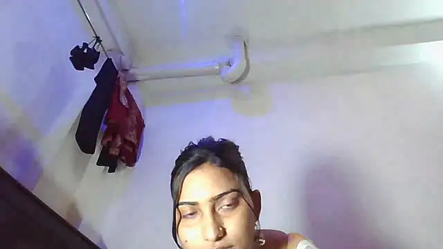 Snapshot of mariyaqueen chatting on March 2025 08:03:02 PM mariyaqueen online show from March 2025 08:03:02 PM