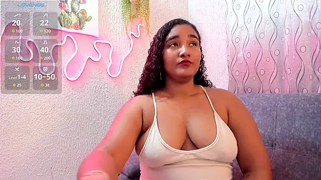 samanthaeliott22 online show from October 2025 09:37:02 PM