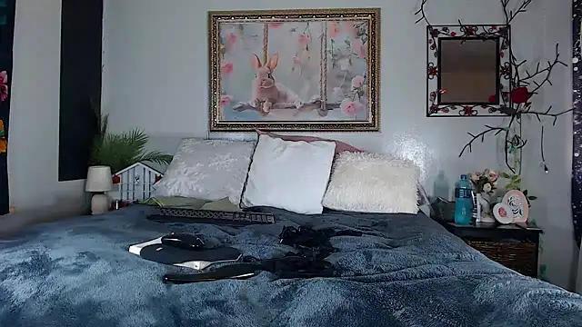 Snapshot of FRUITOFEDEN01 chatting on October 2025 05:39:01 AM FRUITOFEDEN01 online show from October 2025 05:39:01 AM