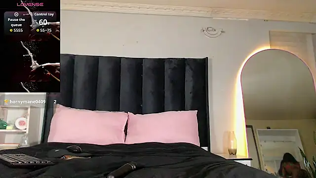 FRUITOFEDEN01 online show from June 2026 08:03:02 PM