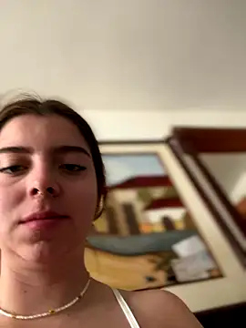 Cloew Marz online show from October 2025 09:01:02 PM