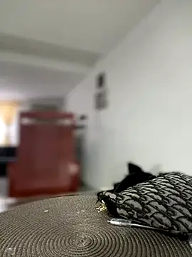 Snapshot of Cloew_Marz chatting on November 2025 09:51:02 PM Cloew Marz online show from November 2025 09:51:02 PM