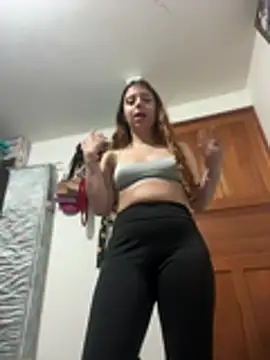 Cloew Marz online show from April 2026 01:42:02 AM