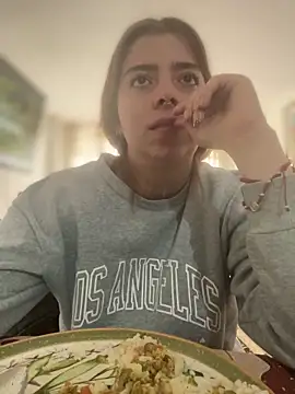 Snapshot of Cloew_Marz chatting on November 2025 07:03:02 PM Cloew Marz online show from November 2025 07:03:02 PM