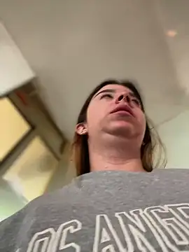 Snapshot of Cloew_Marz chatting on January 2026 05:28:01 PM Cloew Marz online show from January 2026 05:28:01 PM