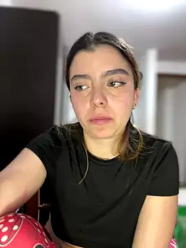 Cloew Marz online show from September 2025 06:04:02 PM