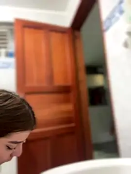 Snapshot of Cloew_Marz chatting on October 2025 09:57:01 PM Cloew Marz online show from October 2025 09:57:01 PM