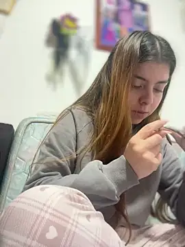 Snapshot of Cloew_Marz chatting on January 2026 03:48:02 PM Cloew Marz online show from January 2026 03:48:02 PM