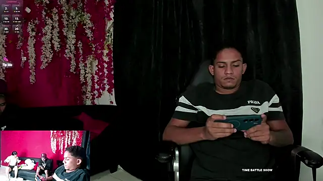 Snapshot of Extreme_dirty_paradise chatting on November 2025 02:27:01 AM Extreme dirty paradise online show from November 2025 02:27:01 AM