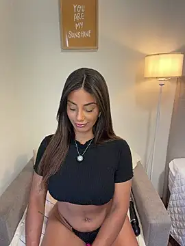 Brownfitbabyy online show from March 2026 11:45:01 AM