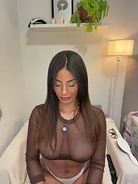 Brownfitbabyy online show from June 2026 12:17:02 PM