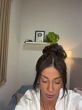 Brownfitbabyy online show from June 2026 12:31:01 AM