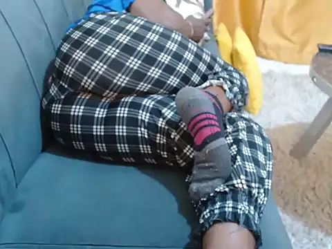 leslysexygirl online show from April 2026 06:37:02 AM