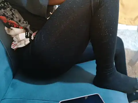 leslysexygirl online show from April 2026 07:59:01 AM