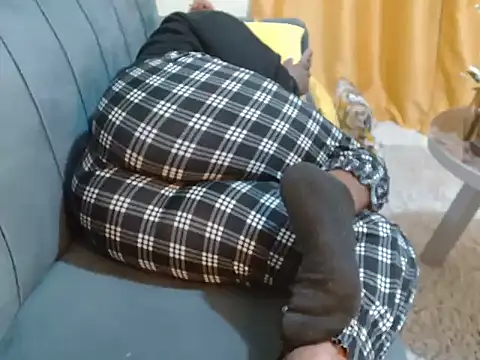 leslysexygirl online show from November 2025 06:35:01 AM