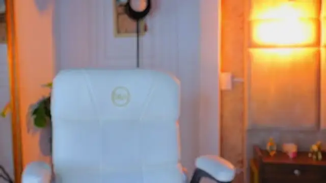 AlessiaLondon online show from May 2026 10:29:01 AM