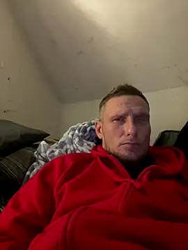 Snapshot of aaronmc311840 chatting on October 2025 01:37:02 AM aaronmc311840 online show from October 2025 01:37:02 AM