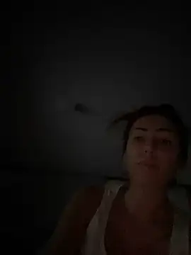 Snapshot of RaquelleDevon chatting on November 2025 06:39:01 AM RaquelleDevon online show from November 2025 06:39:01 AM