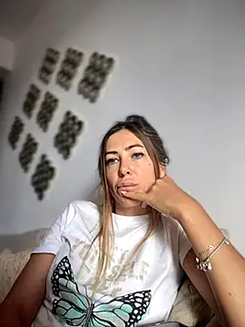 RaquelleDevon online show from September 2025 08:31:02 AM