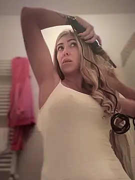 Snapshot of RaquelleDevon chatting on February 2026 10:36:01 AM RaquelleDevon online show from February 2026 10:36:01 AM