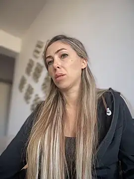 RaquelleDevon online show from March 2026 12:43:01 PM