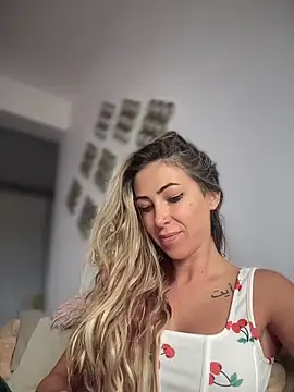 RaquelleDevon online show from April 2026 06:31:01 AM