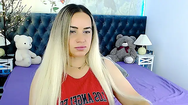 MilenaMiler X online show from October 2025 06:41:01 PM