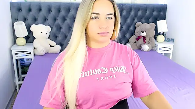 MilenaMiler X online show from September 2025 07:37:02 PM