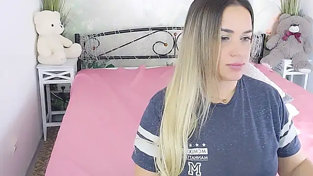 MilenaMiler X online show from March 2025 10:39:02 PM