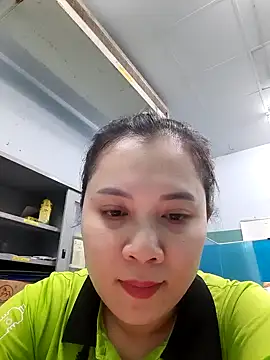 Snapshot of Benlla2802 chatting on December 2024 04:58:01 PM Benlla2802 online show from December 2024 04:58:01 PM