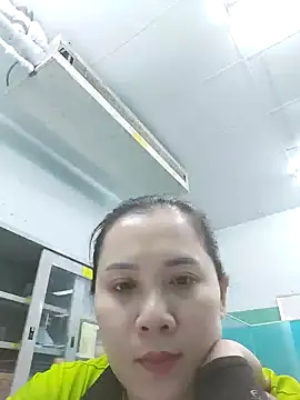 Snapshot of Benlla2802 chatting on December 2024 05:23:02 PM Benlla2802 online show from December 2024 05:23:02 PM