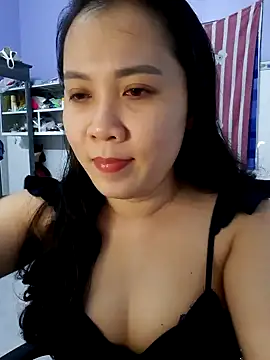 Snapshot of Benlla2802 chatting on December 2024 03:52:01 PM Benlla2802 online show from December 2024 03:52:01 PM