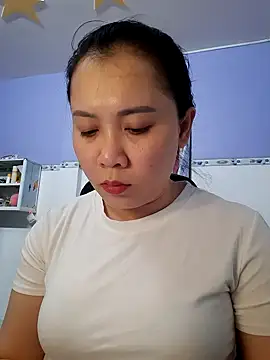 Snapshot of Benlla2802 chatting on December 2024 04:09:02 PM Benlla2802 online show from December 2024 04:09:02 PM